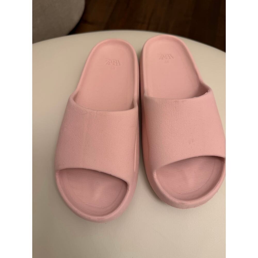 Zara Pool slides - Picture 4 of 4
